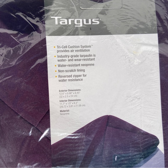 Targus A7 12" Netbook Sleeve Neoprene Purple TSS12611US New - Picture 4 of 6